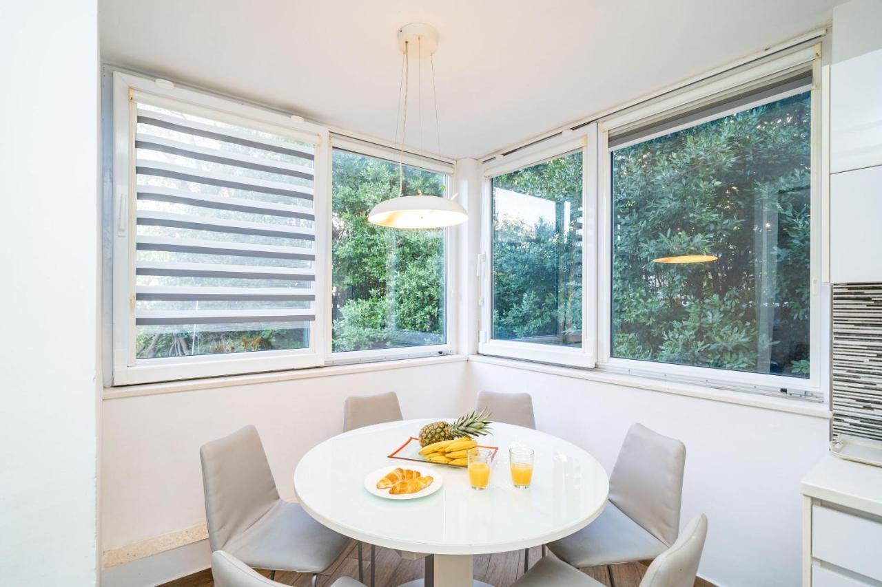Spacious Two Bedroom Apartment Dubrovnik